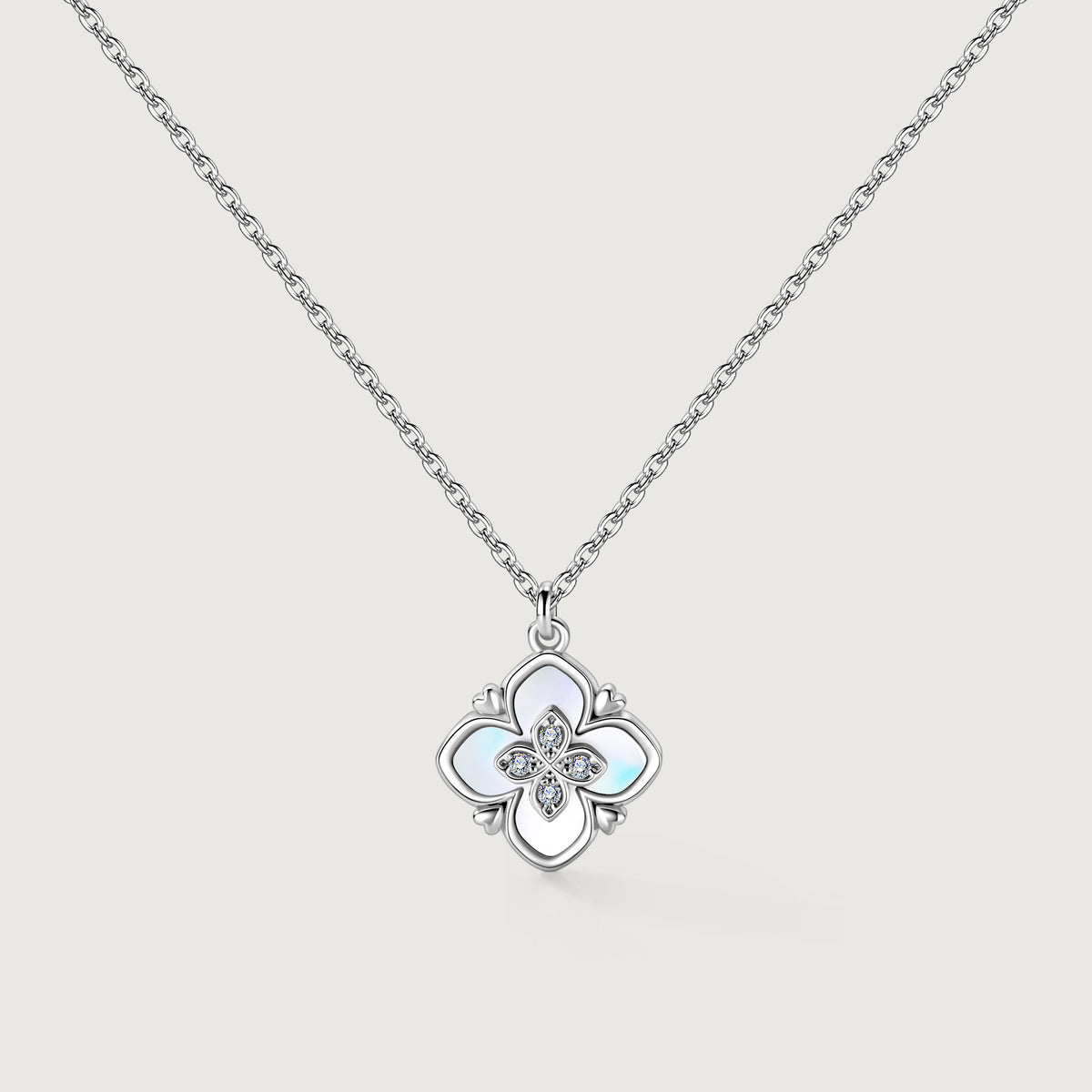 Shellstar Mother-of-Pearl Clover Star Pendant Necklace