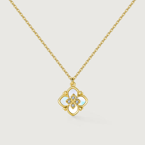 Shellstar Mother-of-Pearl Clover Star Pendant Necklace