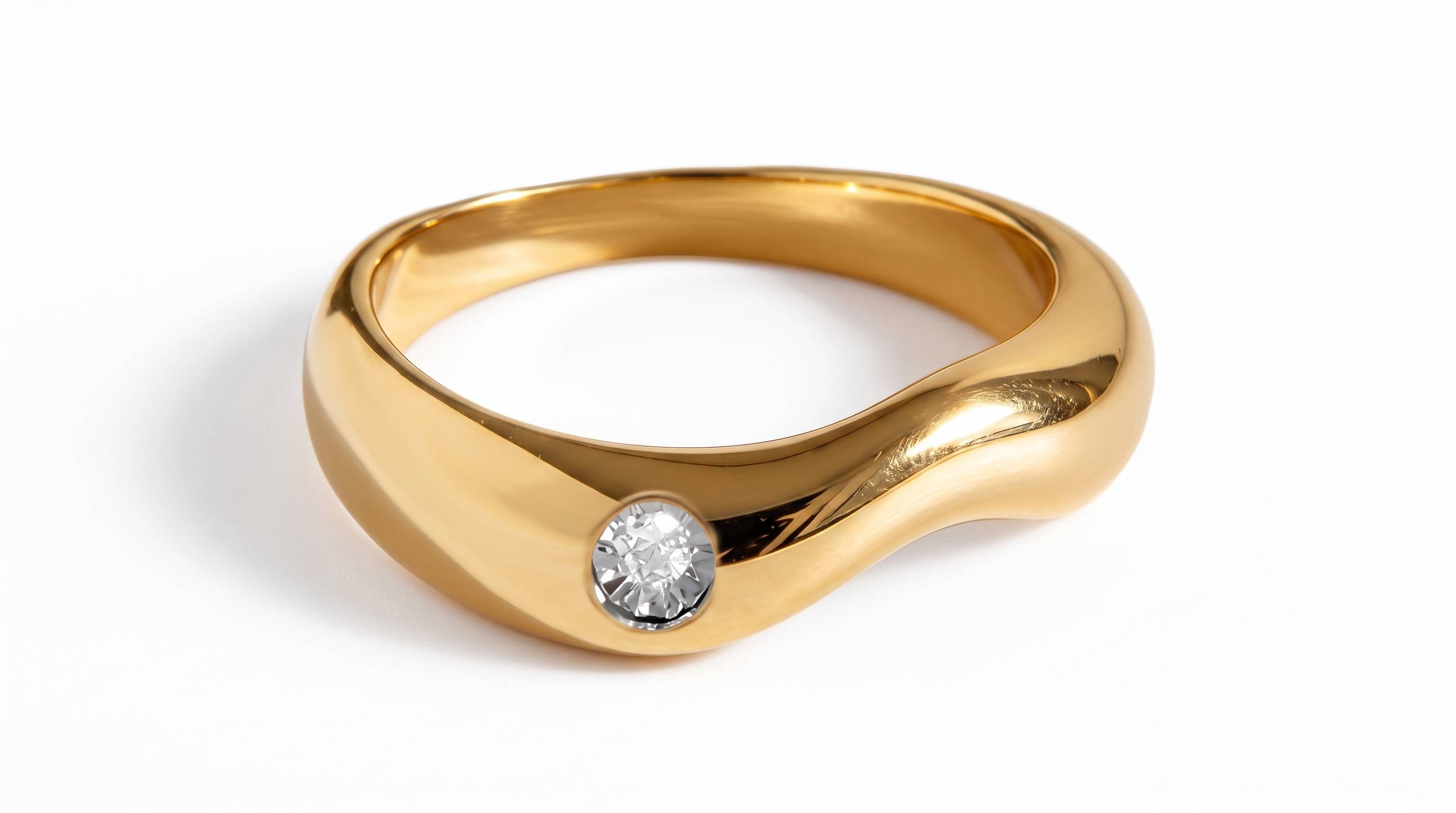 Flowline Bezel Moissanite Wave Stackable Band Ring