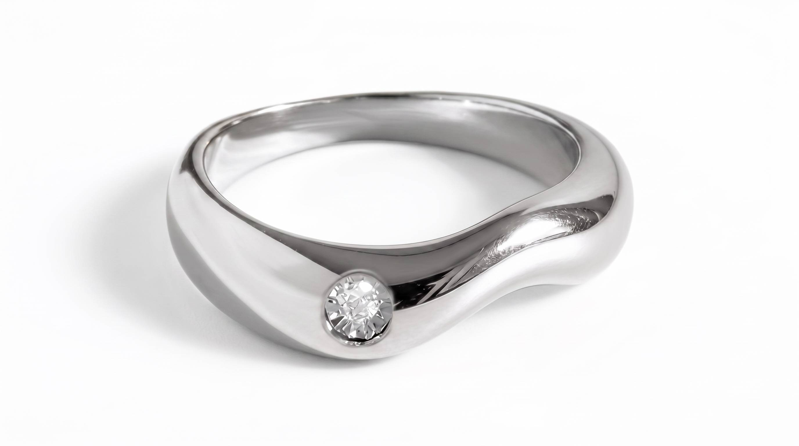 Flowline Bezel Moissanite Wave Stackable Band Ring