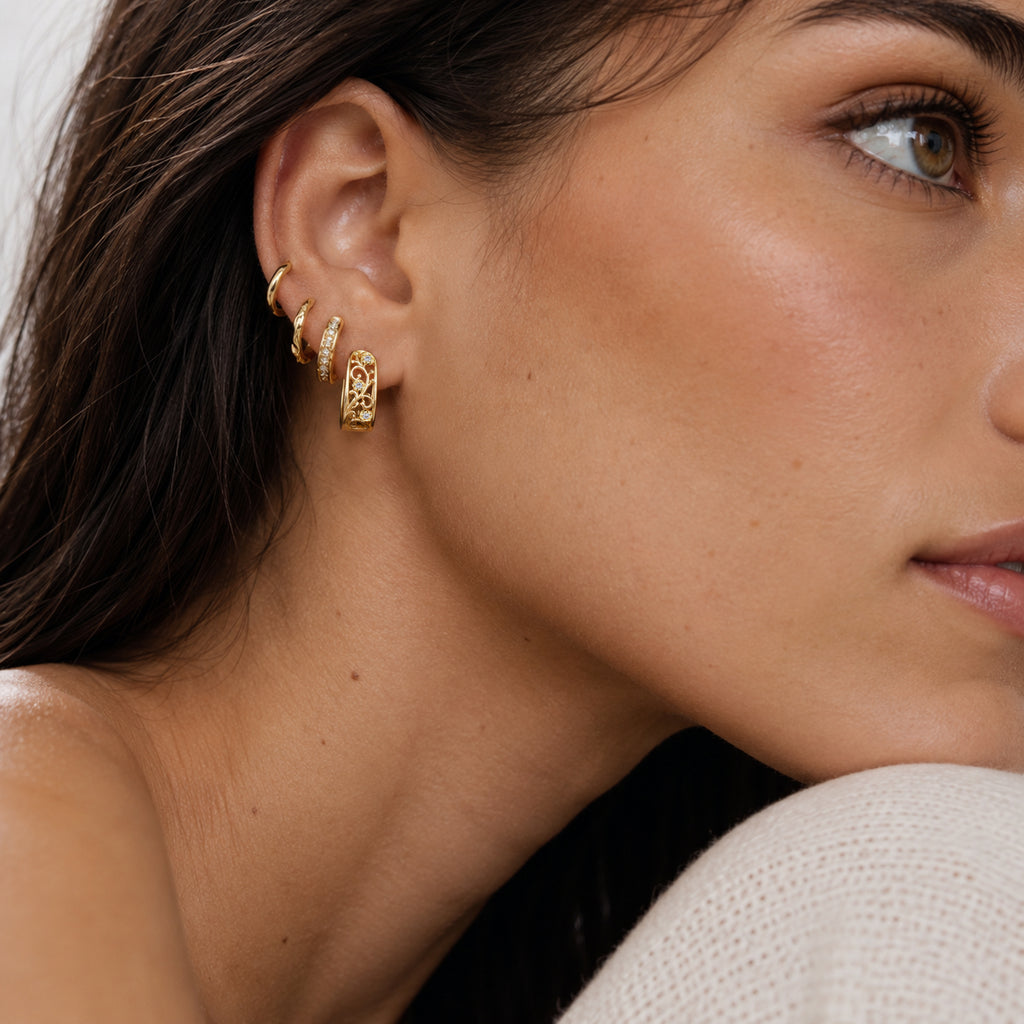 Linework U-Shaped Scroll Huggie Hoop Earrings