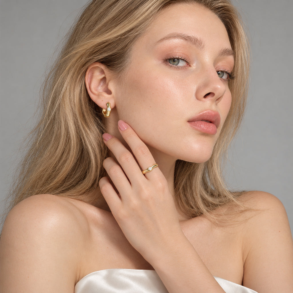 Flowline Ripple Moissanite Huggie Hoop Earrings