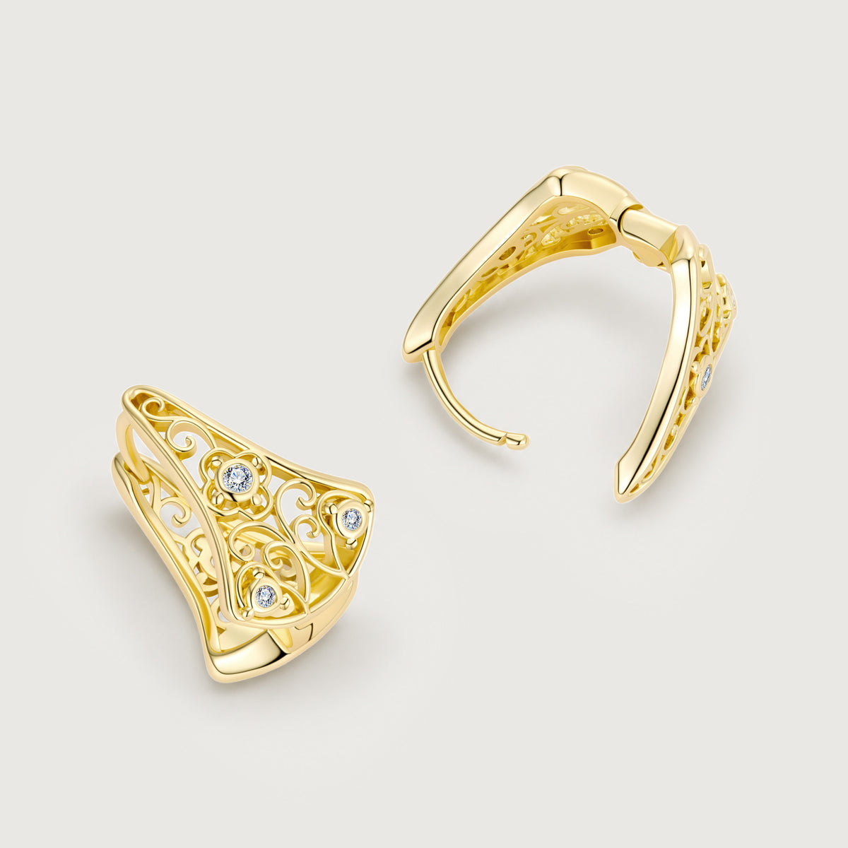Linework Clover Filigree Hoop Earrings