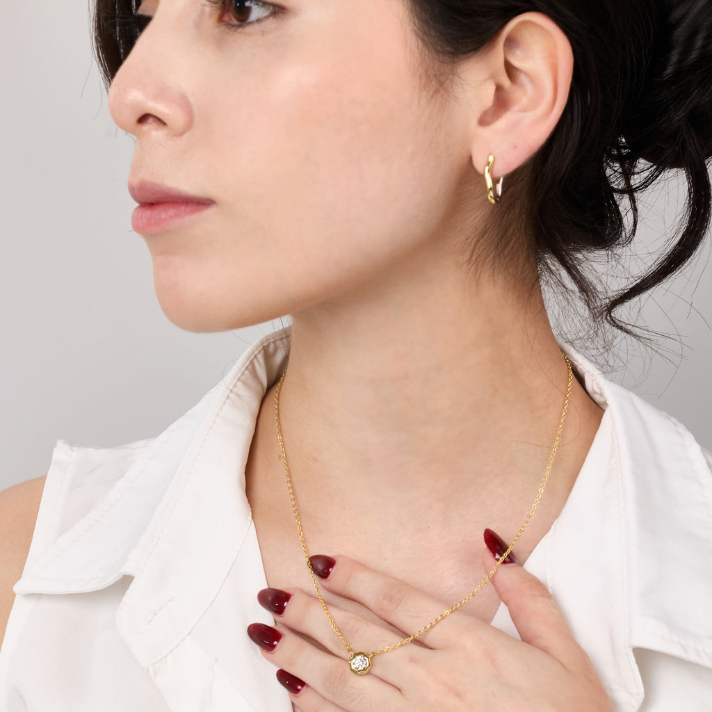 Still Light Sterling Silver Bezel Moissanite Choker Necklace