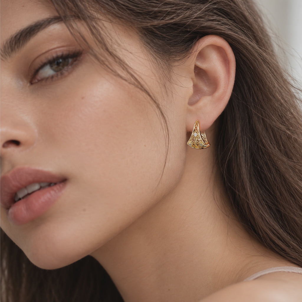 Linework Clover Filigree Hoop Earrings